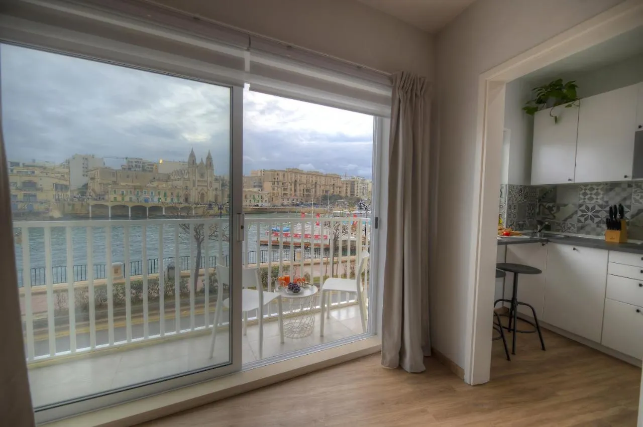 First Floor Studio Apartment Seconds From Balluta Bay Ipap1-1 Sliema