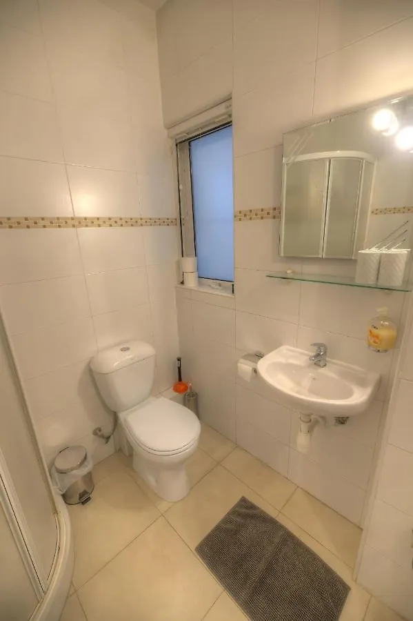 First Floor Studio Apartment Seconds From Balluta Bay Ipap1-1 Sliema Malta